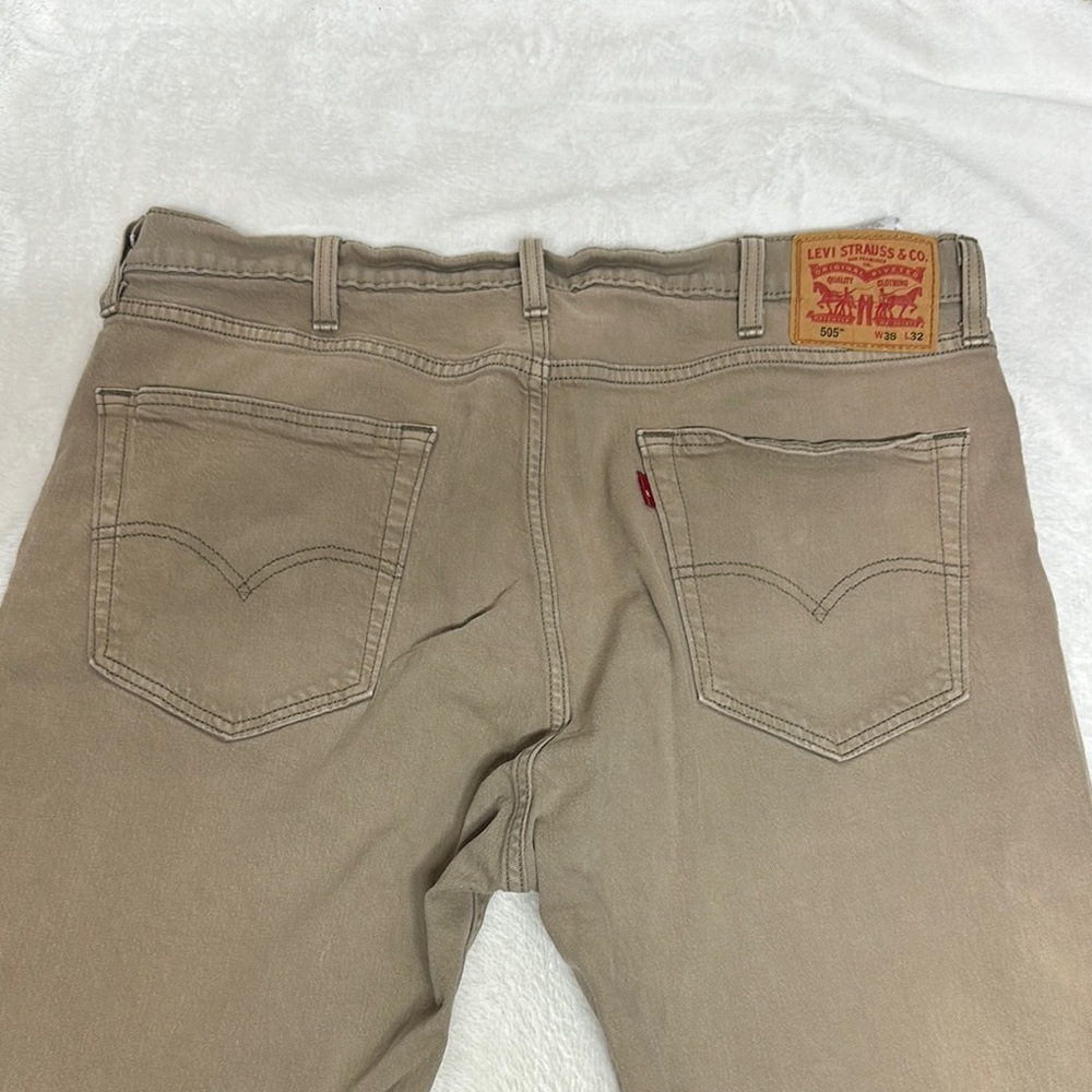 Levi's Tan Bootcut Jeans with Classic Stitching
